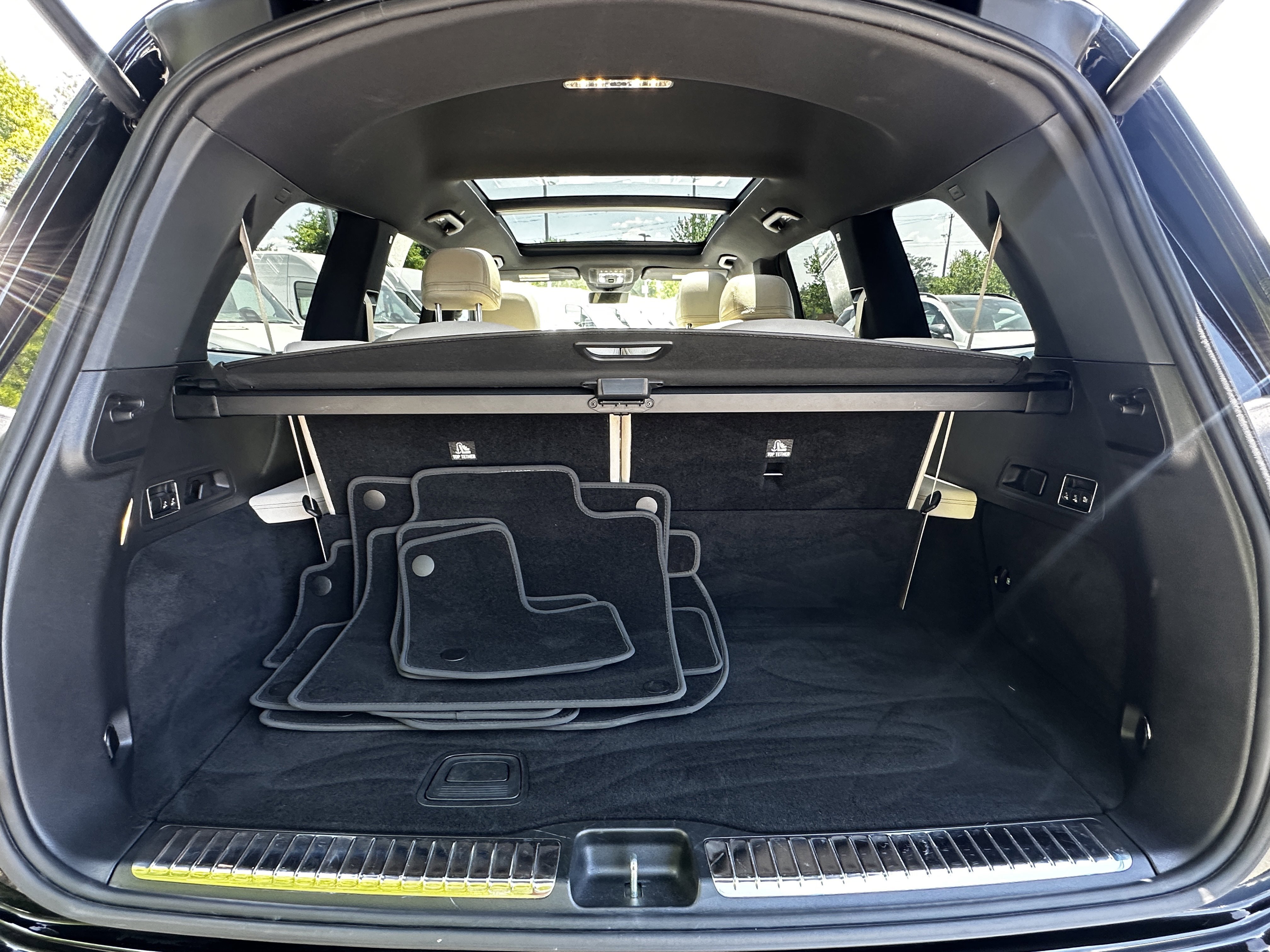 Certified Used 2025 Black Mercedes-Benz GLS 450 image 22