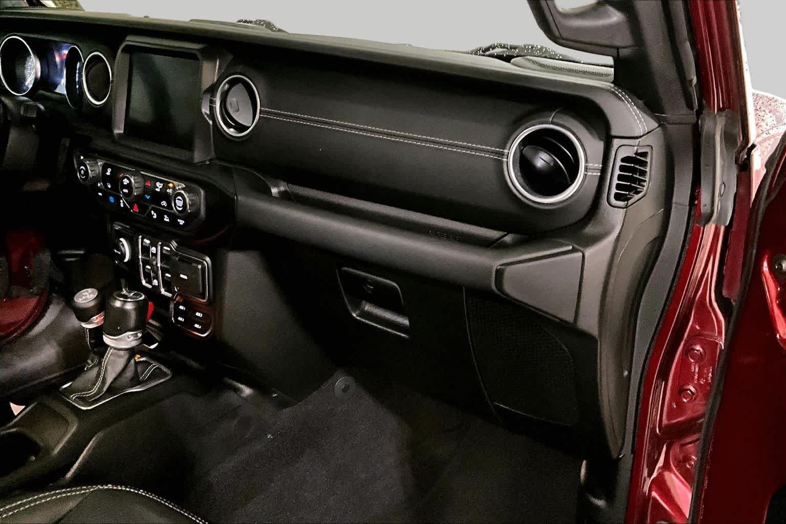 Used 2021 Snazzberry Pearlcoat Jeep Unlimited Sahara image 18