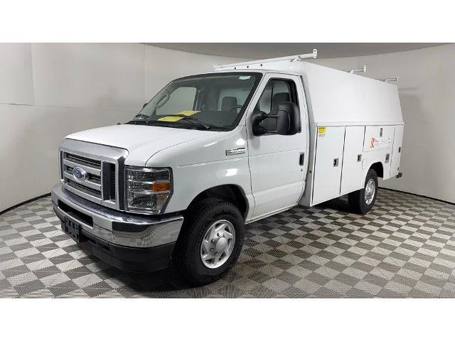 2025 Ford E-Series Cutaway Base - Photo 60