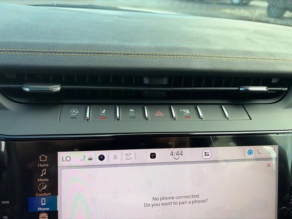 New 2026 White/off-white Jeep  image 38