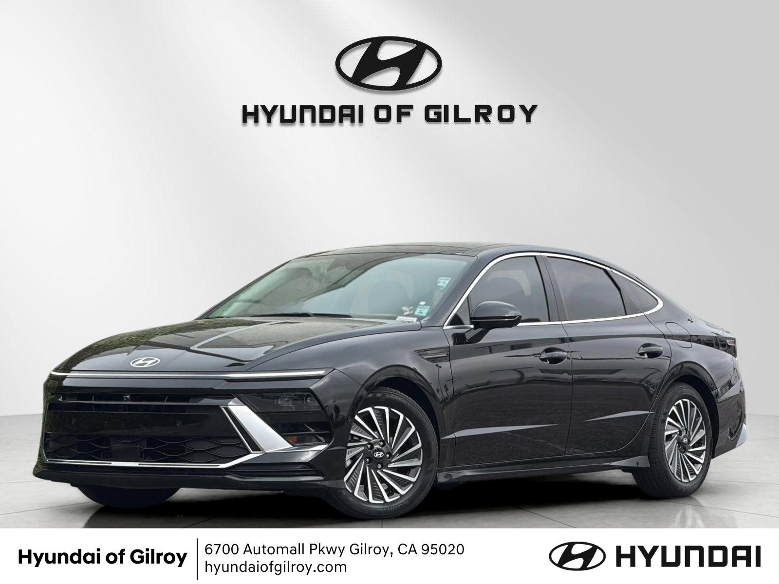 Used 2024 Black Hyundai Limited image 1