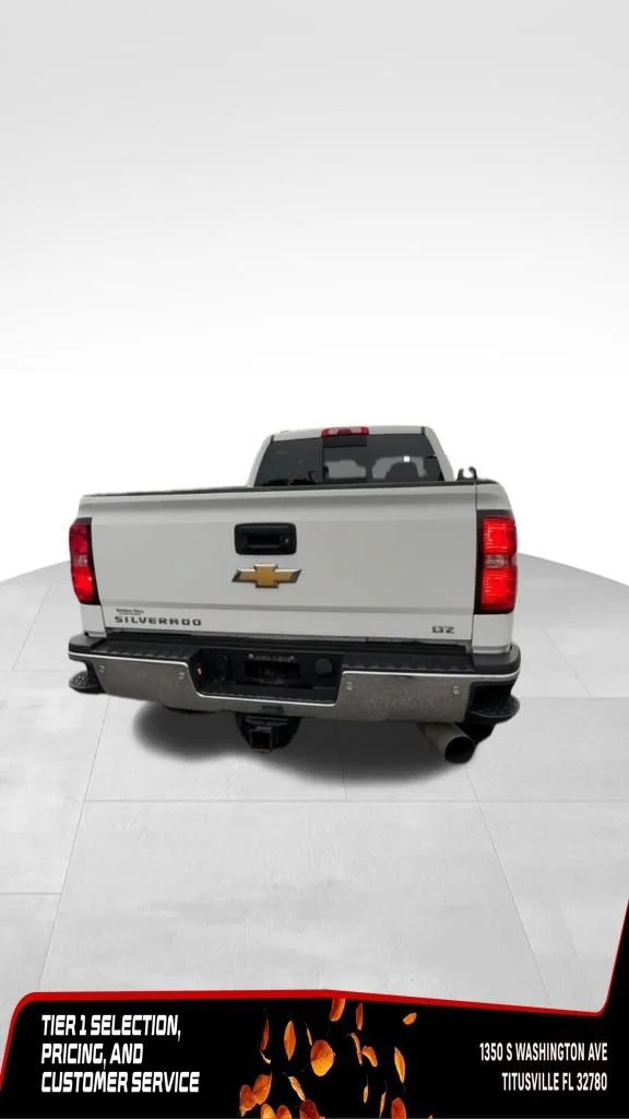 Used 2019 SUMMIT WHITE Chevrolet LTZ image 6