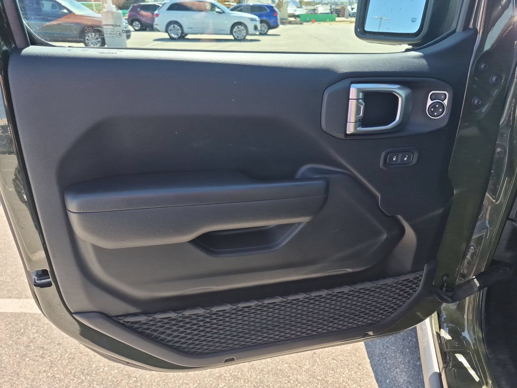 Used 2023 Sarge Green Clearcoat Jeep Rubicon image 12