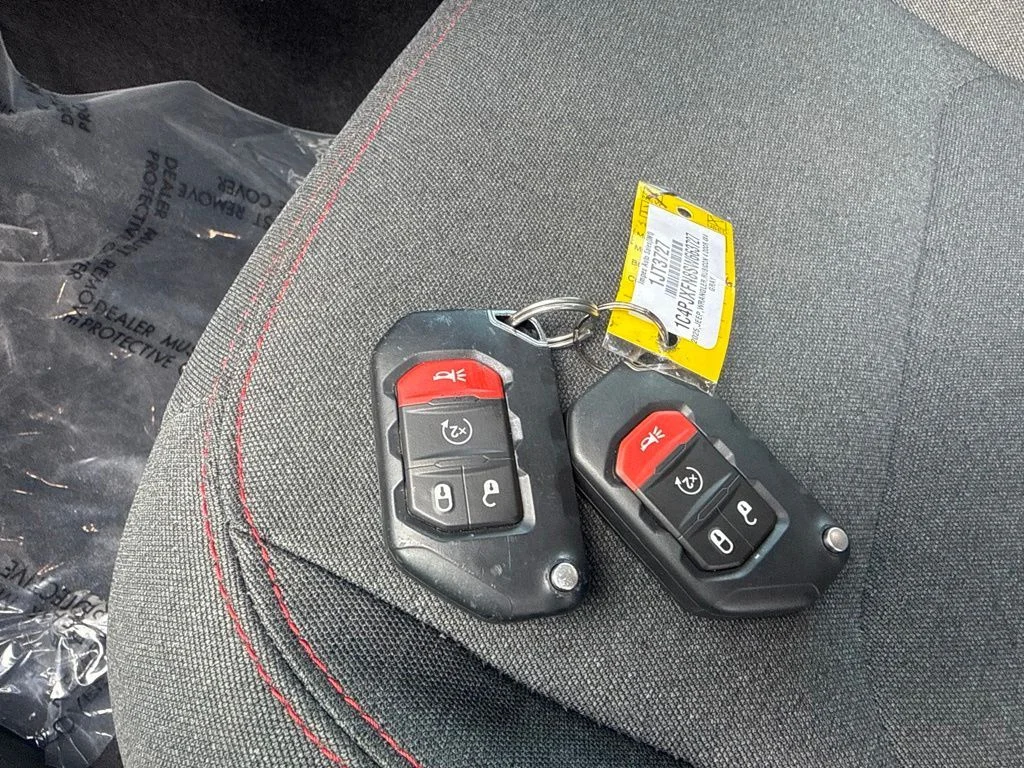 Used 2025 Gray Jeep Rubicon image 25