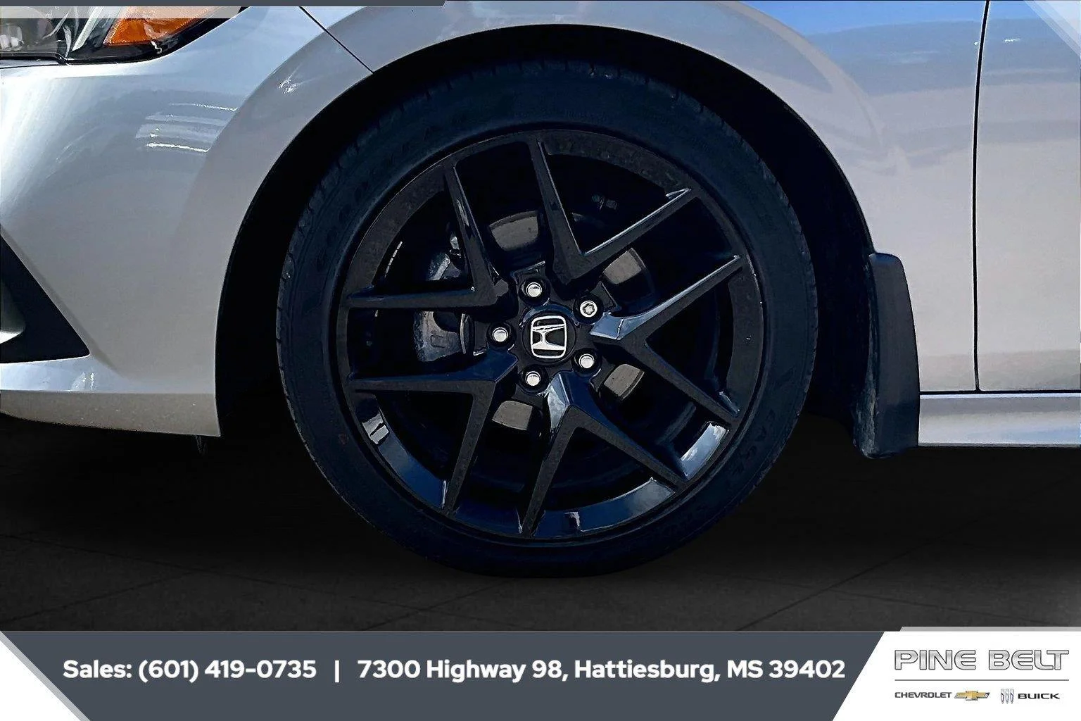 Used 2023 Lunar Silver Metallic Honda Sport image 7