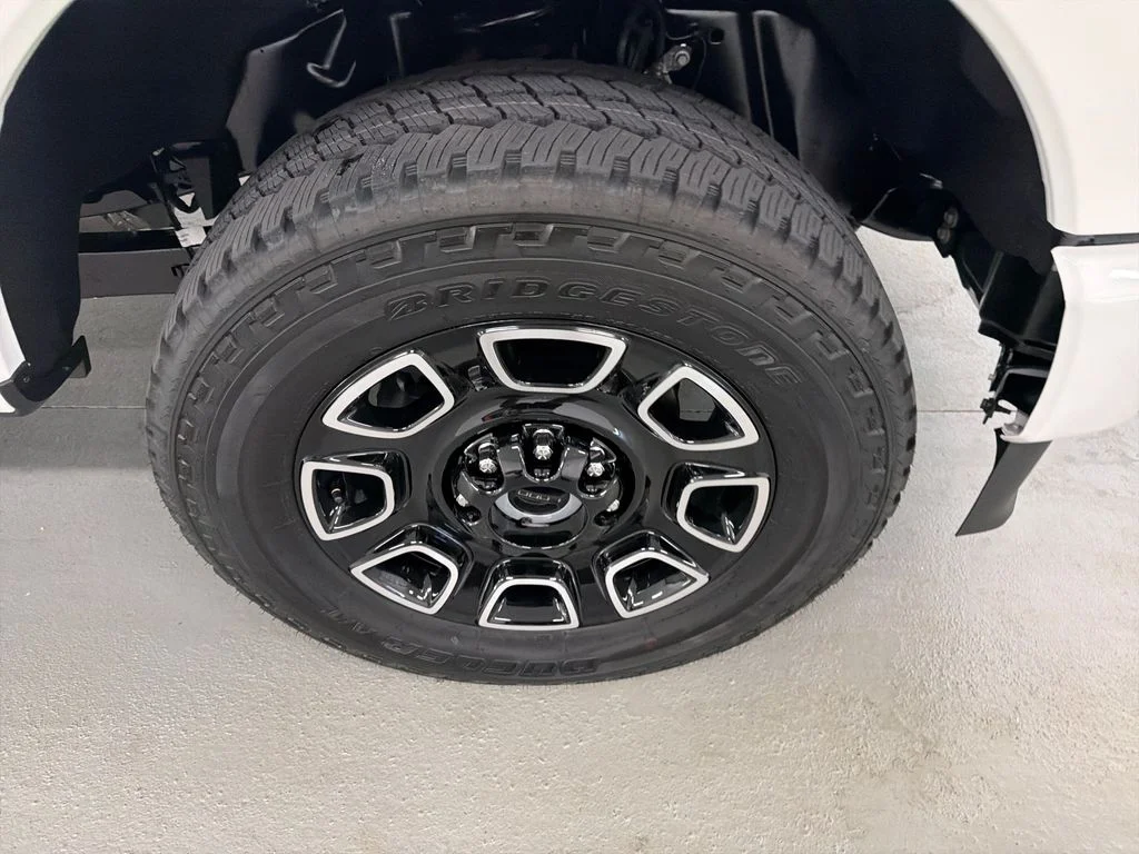 New 2026 Star White Metallic Tri-Coat Ford F-250® Platinum® image 5