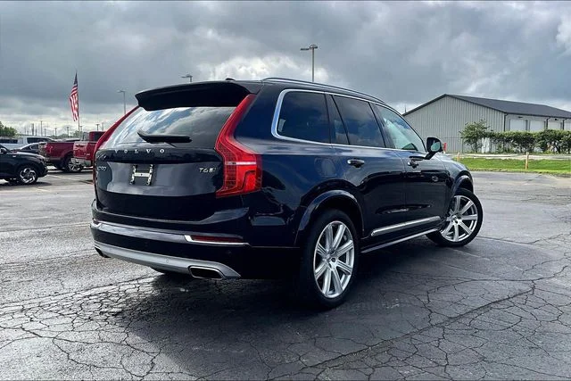 Used 2019 Blue Volvo T6 Inscription image 4