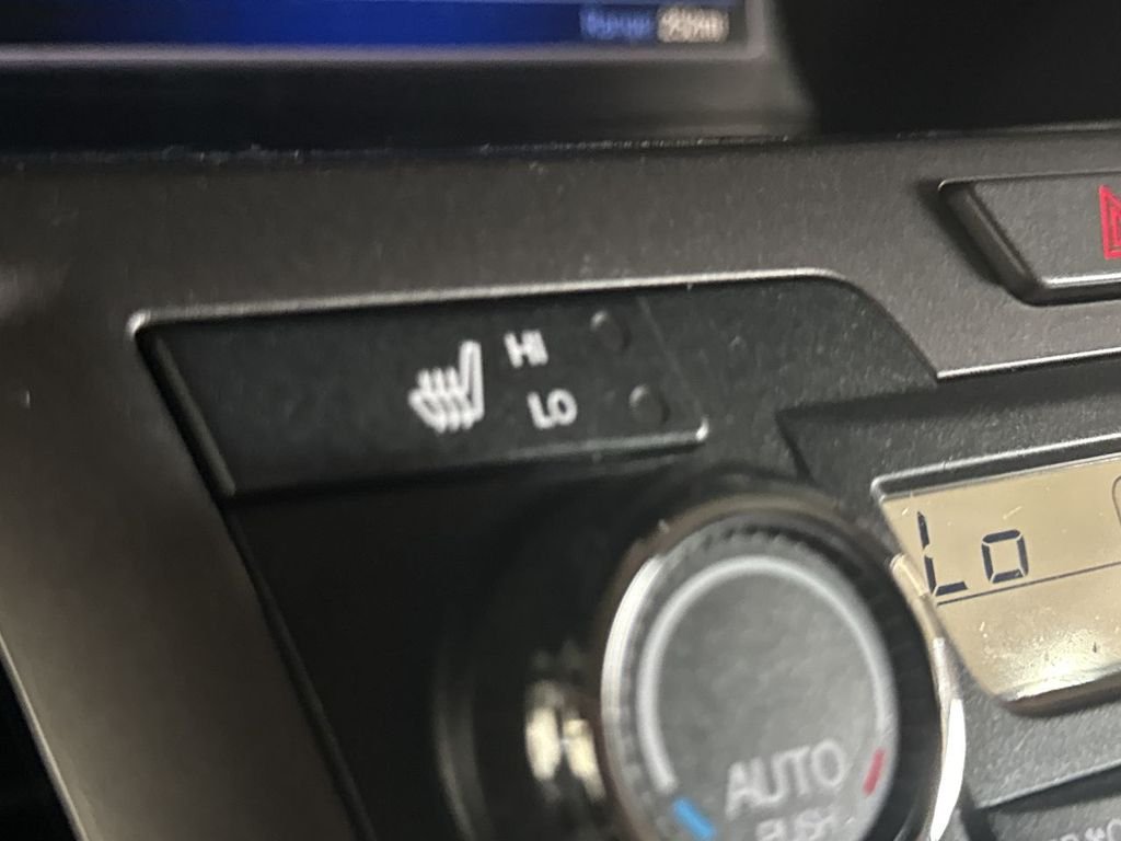 Used 2017 White Diamond Pearl Honda EX-L image 31