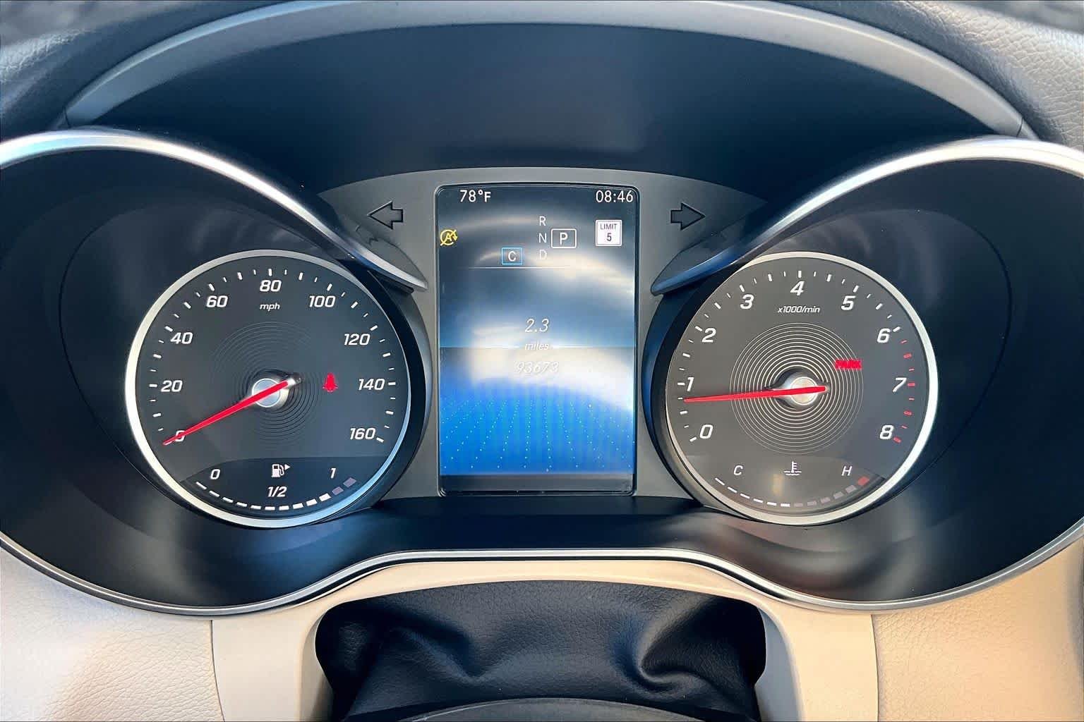 Used 2020 Selenite Grey Metallic Mercedes-Benz GLC 300 image 25
