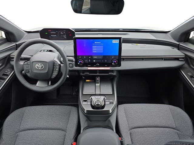 2026 Toyota bZ XLE - Photo 9