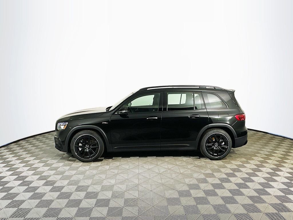 2026 Mercedes-Benz GLB AMG GLB 35 - Photo 35