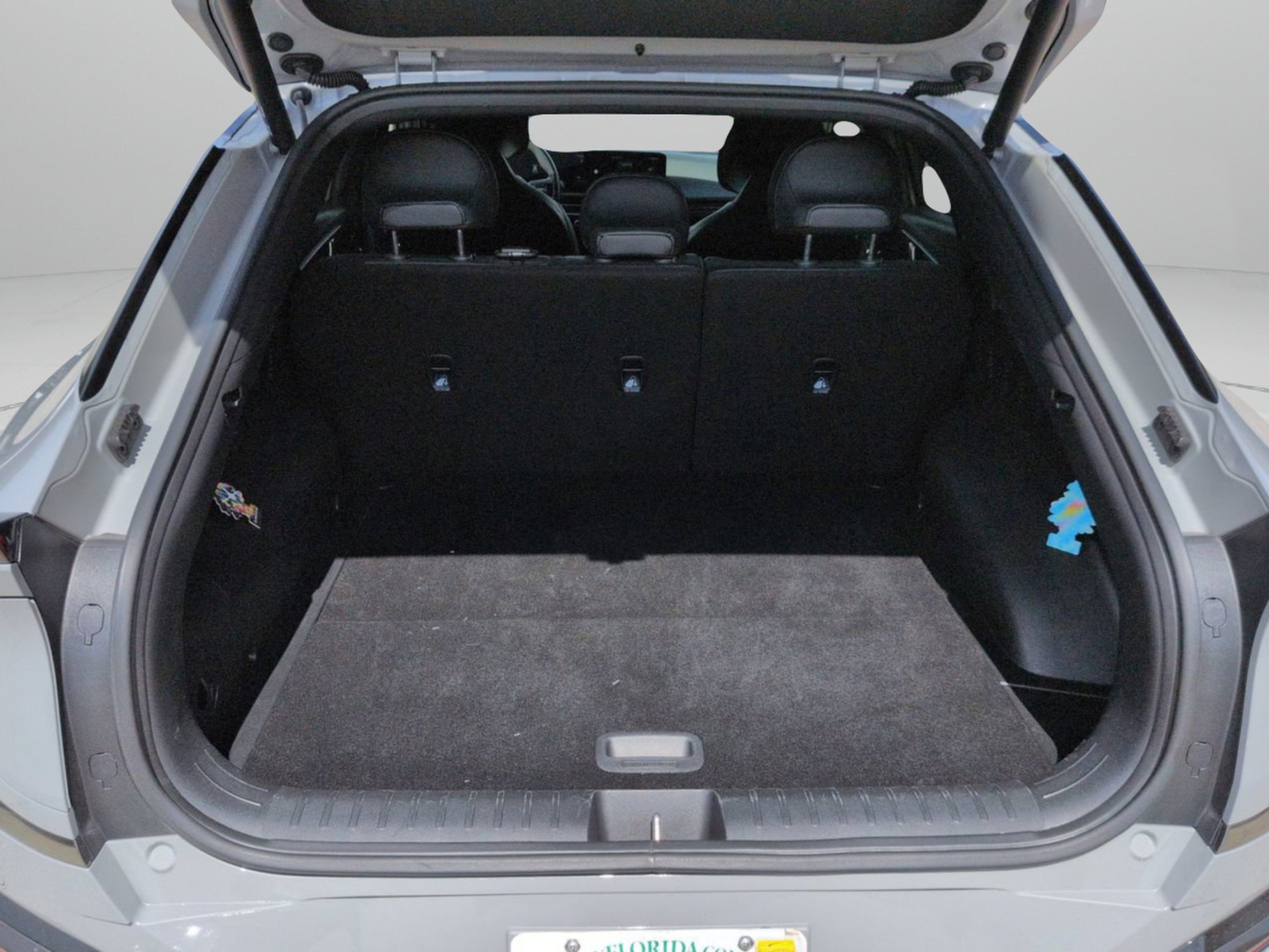 Certified Used 2025 Wolf Gray Kia GT-Line image 10