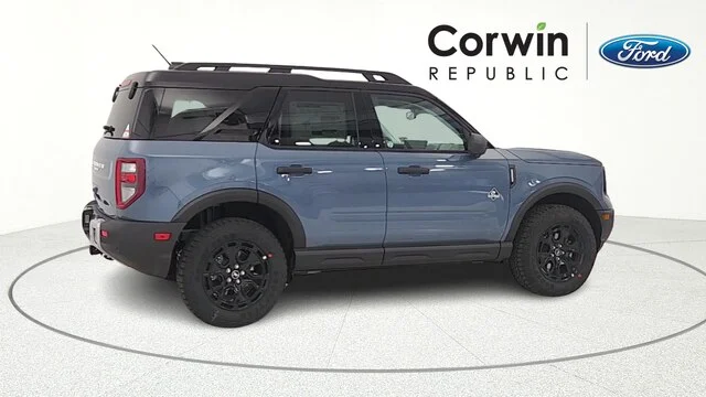 New 2025 Azure Gray Metallic Tri-Coat Ford Outer Banks® image 32