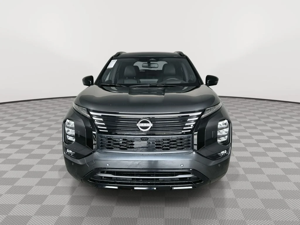 New 2026 Gray Nissan Platinum image 3