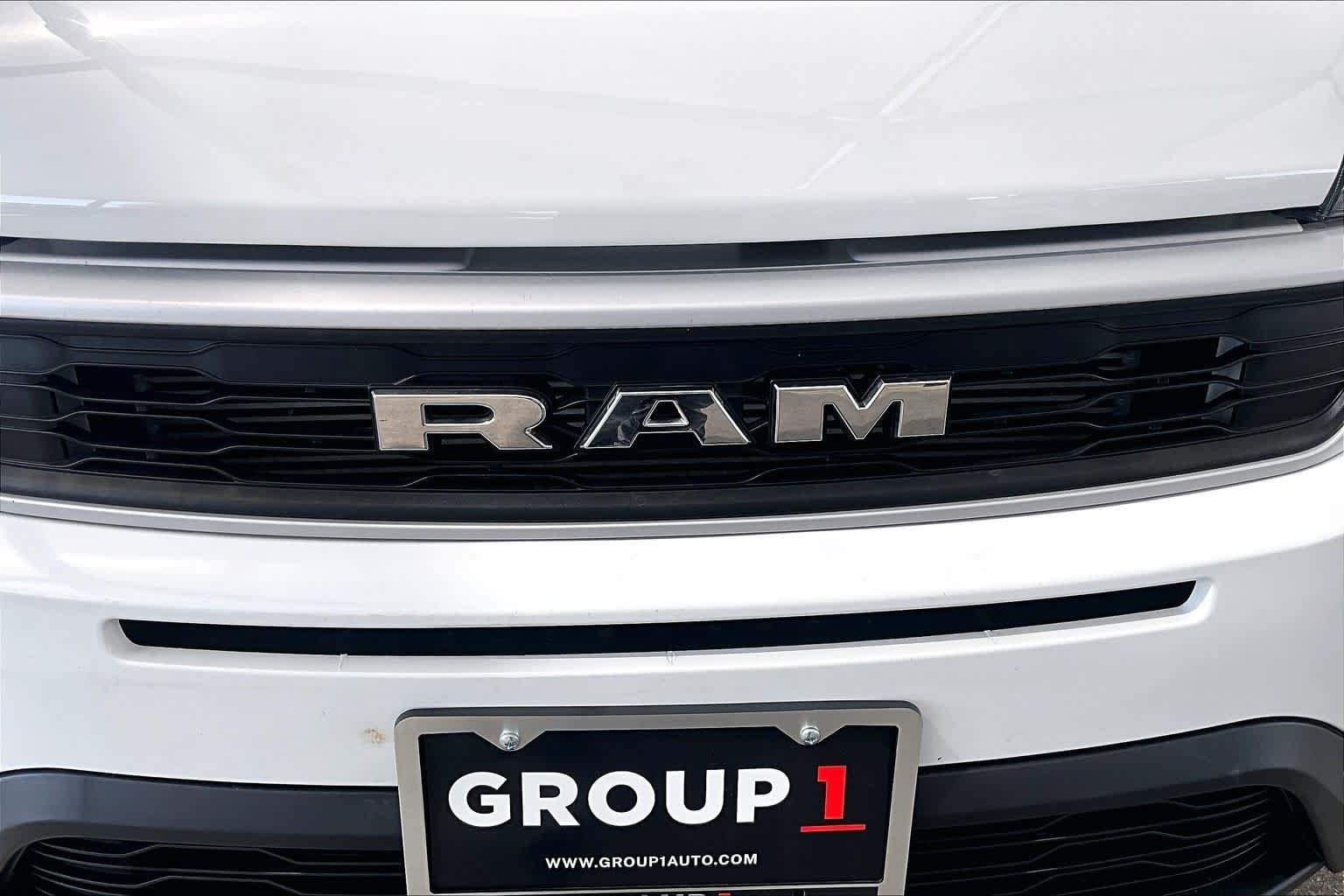 Used 2022 Bright White Ram Tradesman image 10