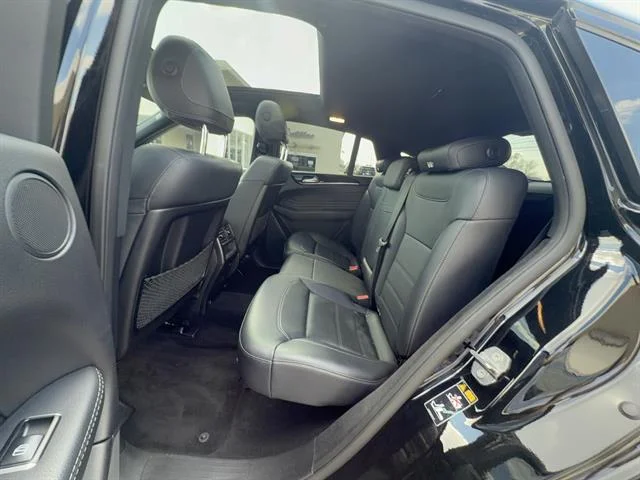 Used 2019 Black Mercedes-Benz AMG® GLE 43 image 24