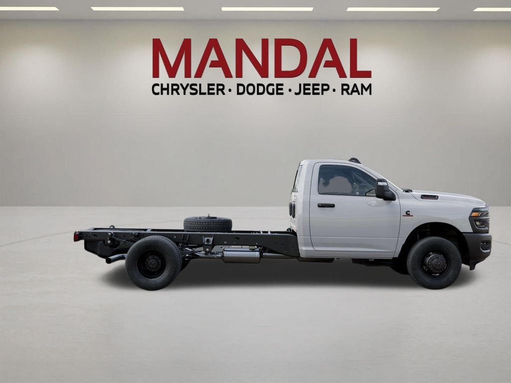 New 2026 Bright White Clear-Coat Exterior Paint RAM Tradesman image 21