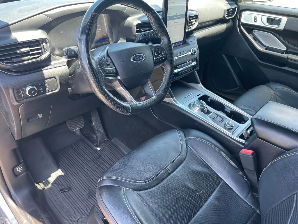 Used 2020 Blue Ford ST image 4