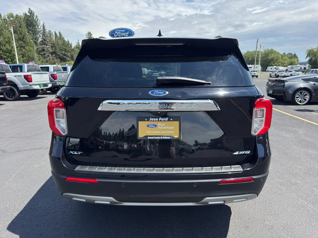 Certified Used 2021 Agate Black Metallic Ford XLT image 5