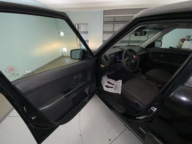 Used 2013 Gray Kia Base image 11