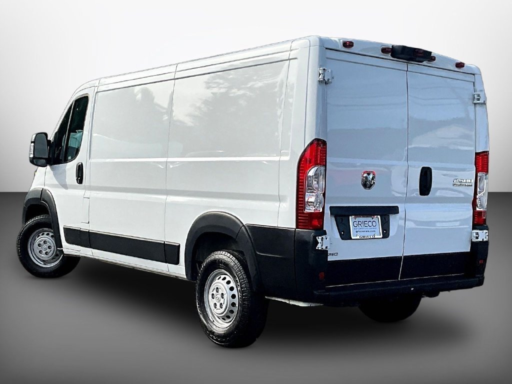 Used 2025 White Ram Base image 5