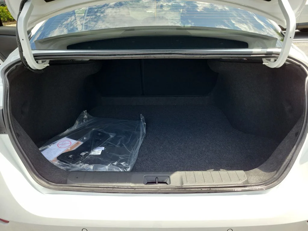 Certified Used 2025 White Nissan S image 10