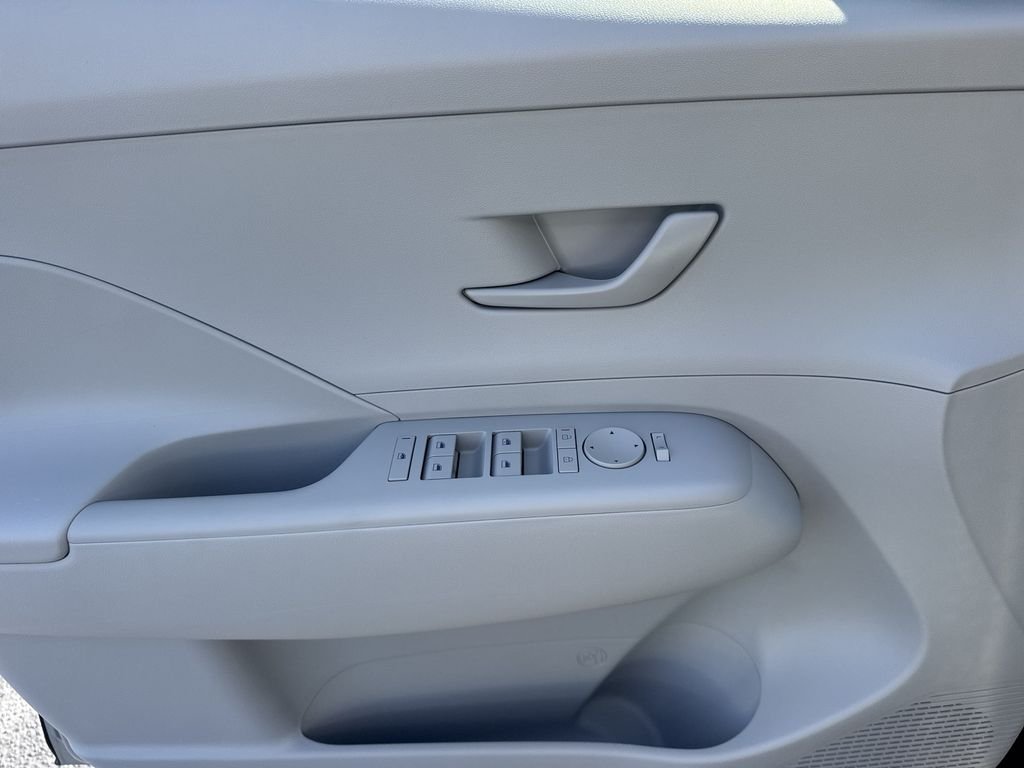 Used 2025 Gray Hyundai SEL image 10