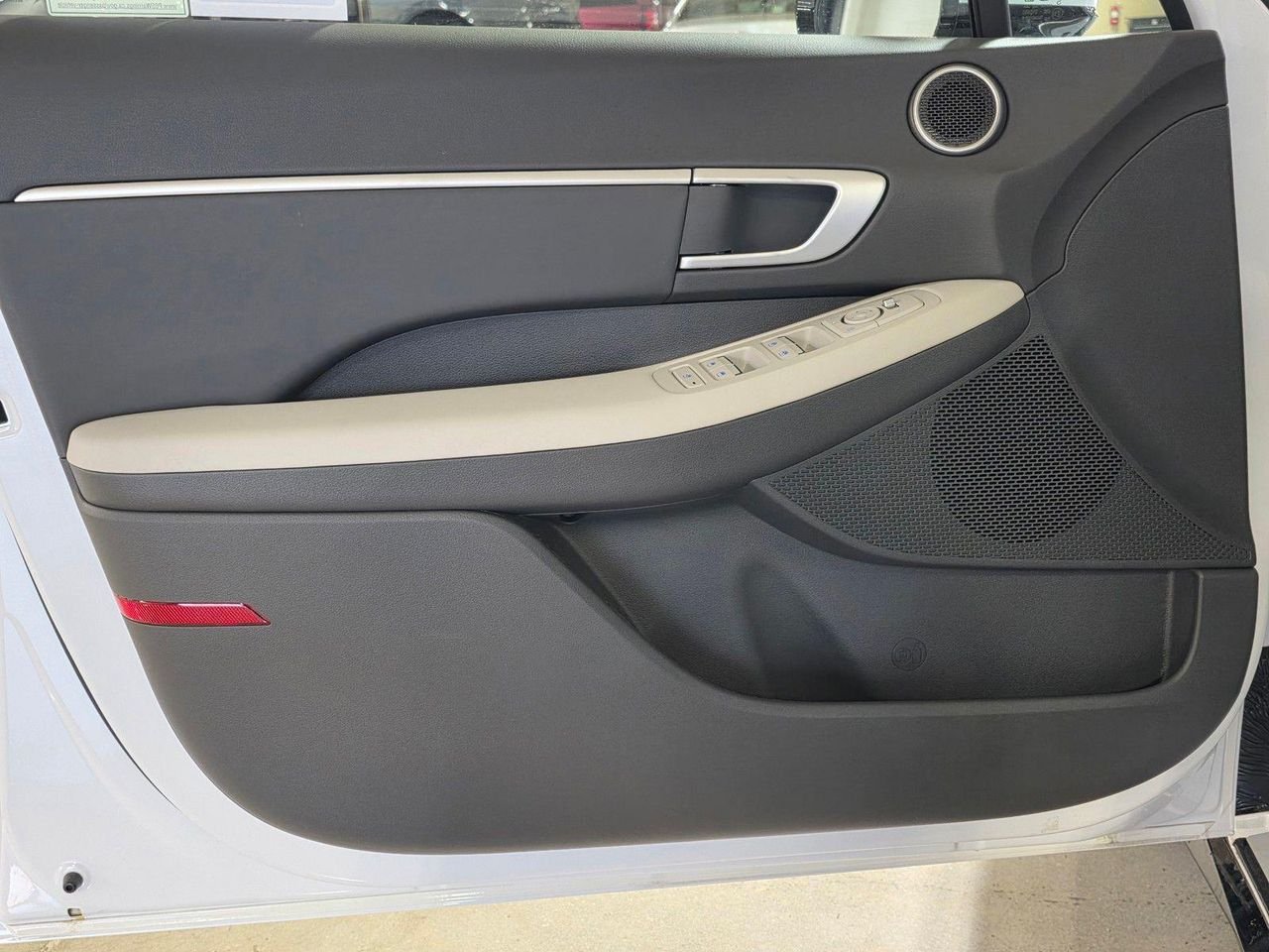 New 2026 Serenity White Hyundai SEL image 20