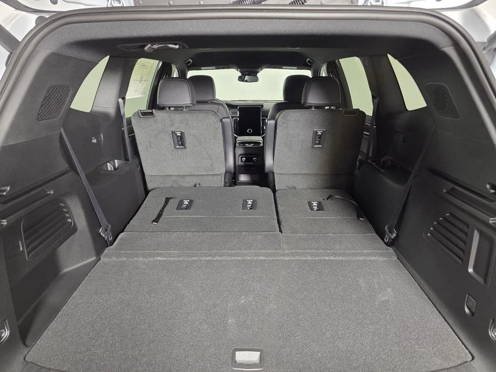 2025 GMC Acadia Elevation - Photo 8