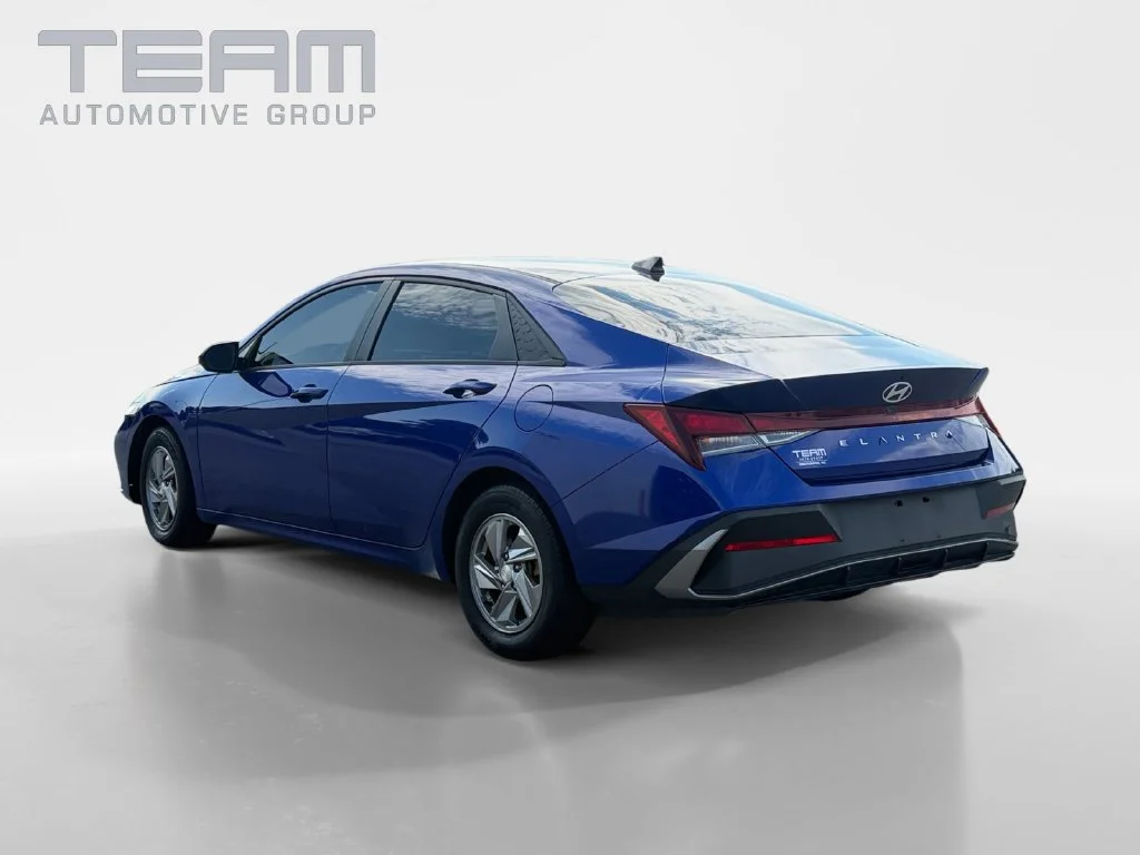 Used 2024 Blue Hyundai SE image 5