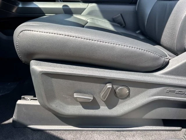 New 2026 Iconic Silver Metallic Ford Lariat® image 44