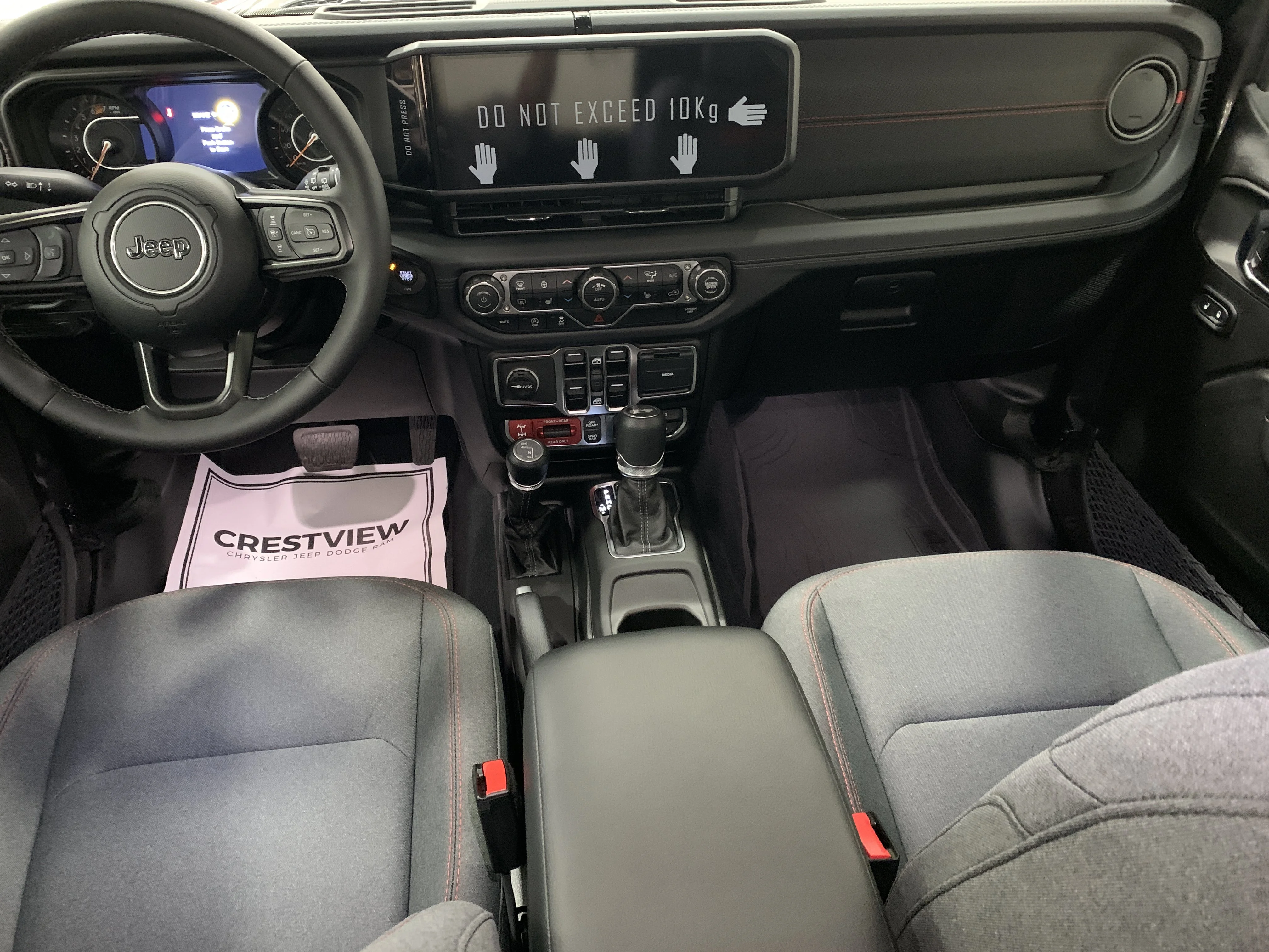 New 2025 Granite Crystal Metallic Jeep Rubicon image 12