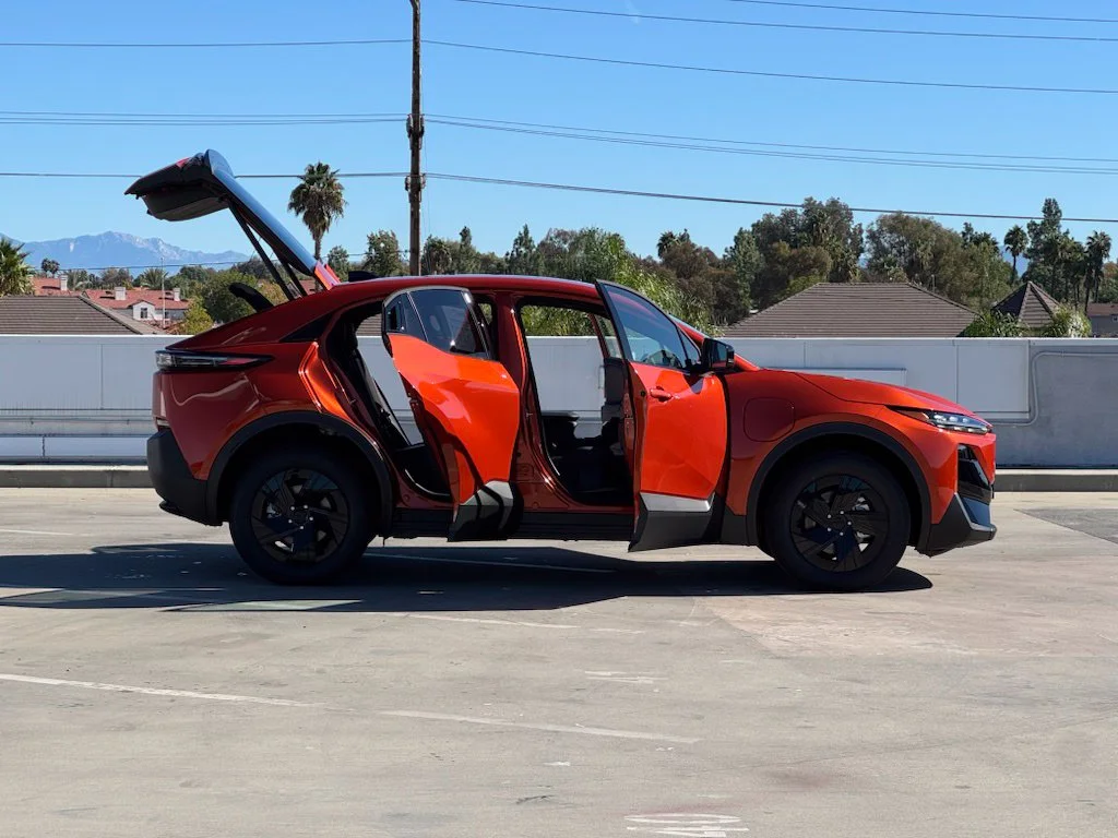 New 2027 Orange Subaru Premium image 27