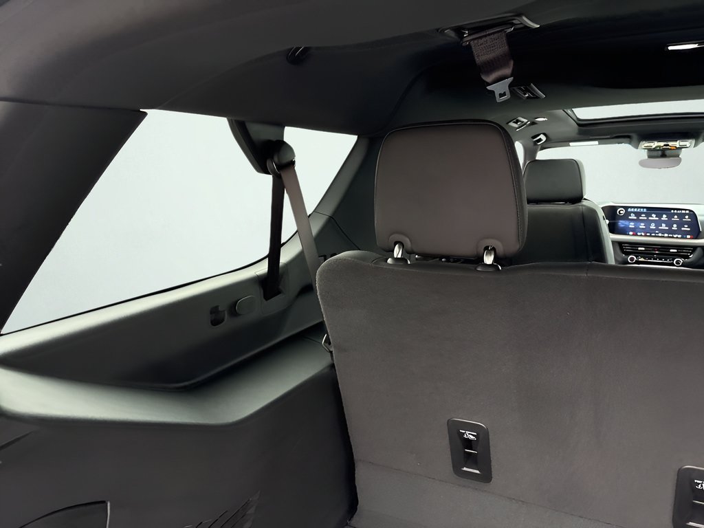 2026 Chevrolet Suburban High Country - Photo 8
