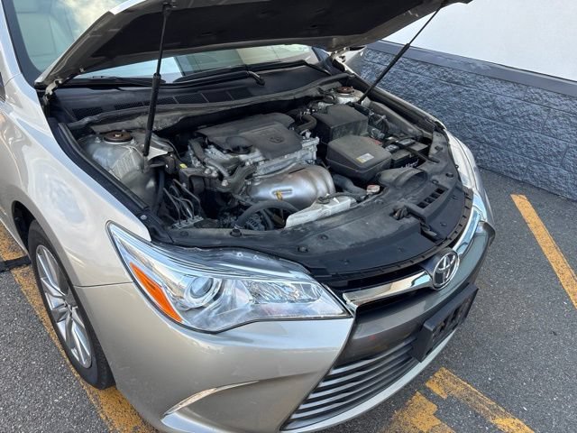 Used 2016 Creme Brulee Toyota LE image 18