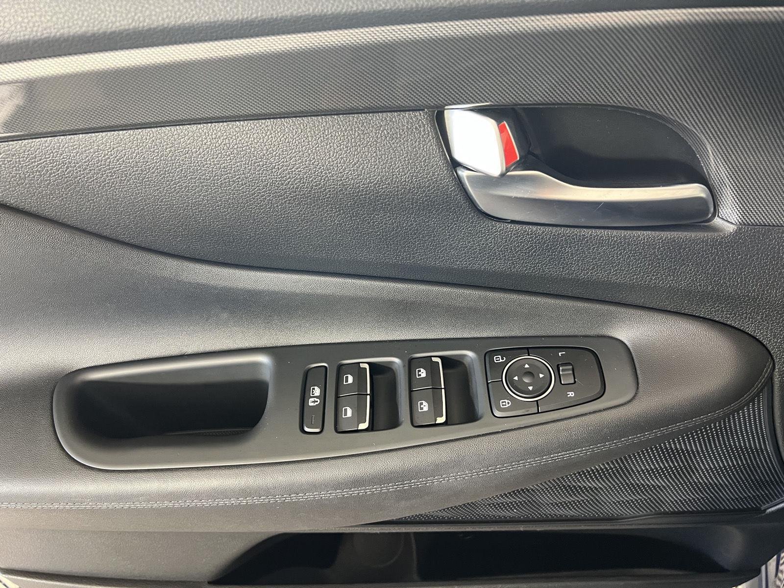 Used 2022 Stormy Sea Hyundai SEL image 7