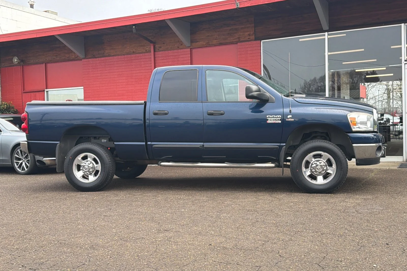 Used 2007  Dodge SLT image 3