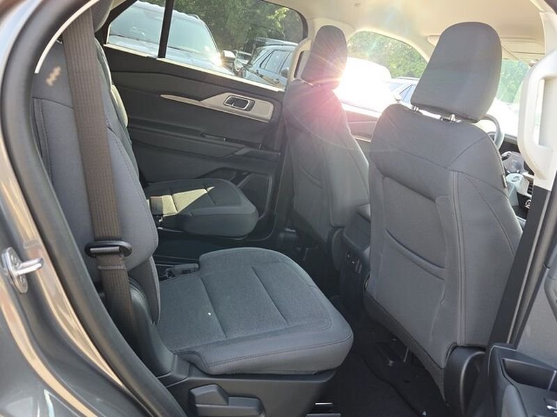 New 2026 Carbonized Gray Metallic Ford Active image 15