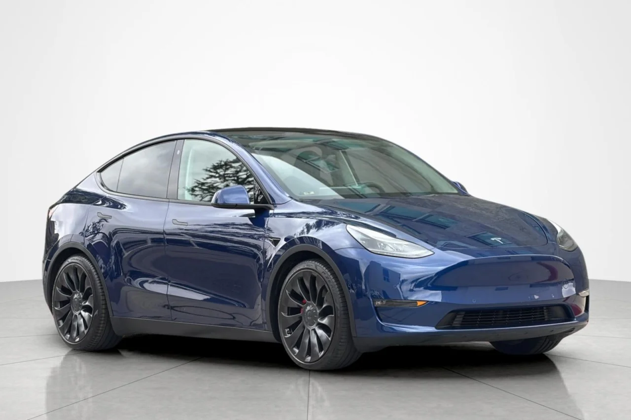 Used 2022 BLUE Tesla Performance image 7