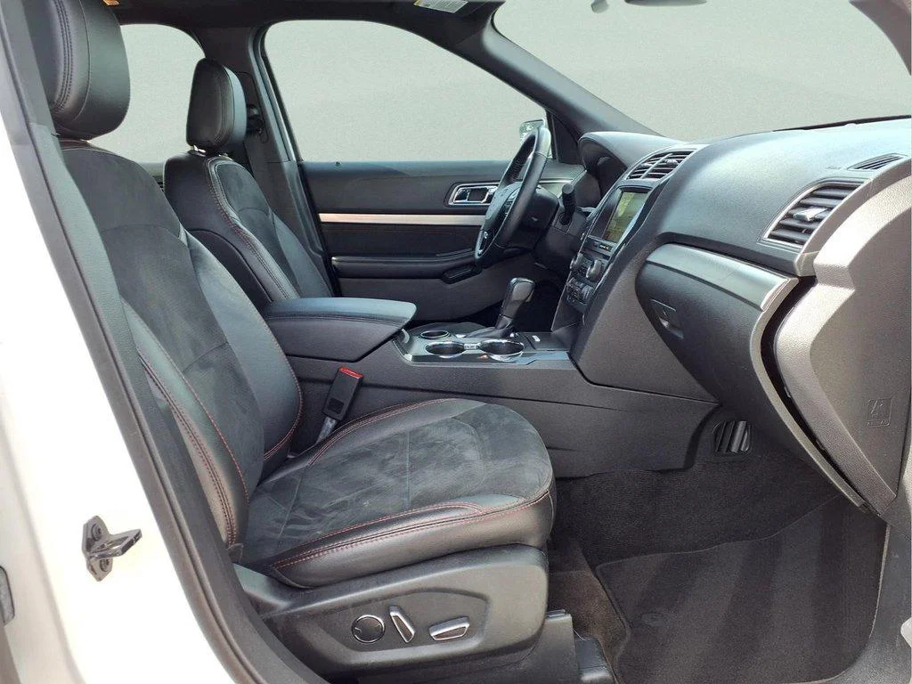 Used 2018 Oxford White Ford XLT image 14