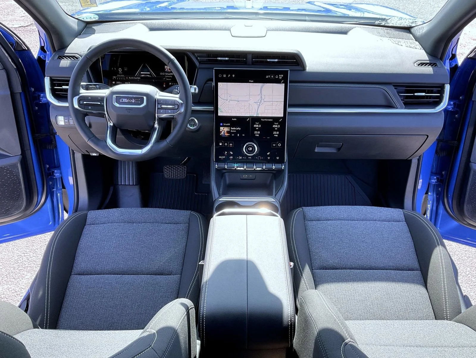 New 2026 Rapids Metallic GMC Elevation image 12
