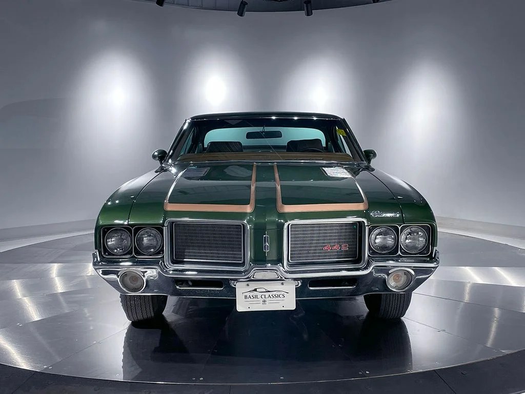 Used 1972  Oldsmobile  image 3