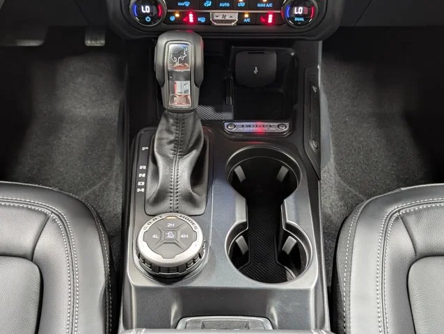 New 2026 Desert Sand Ford Outer Banks® image 37