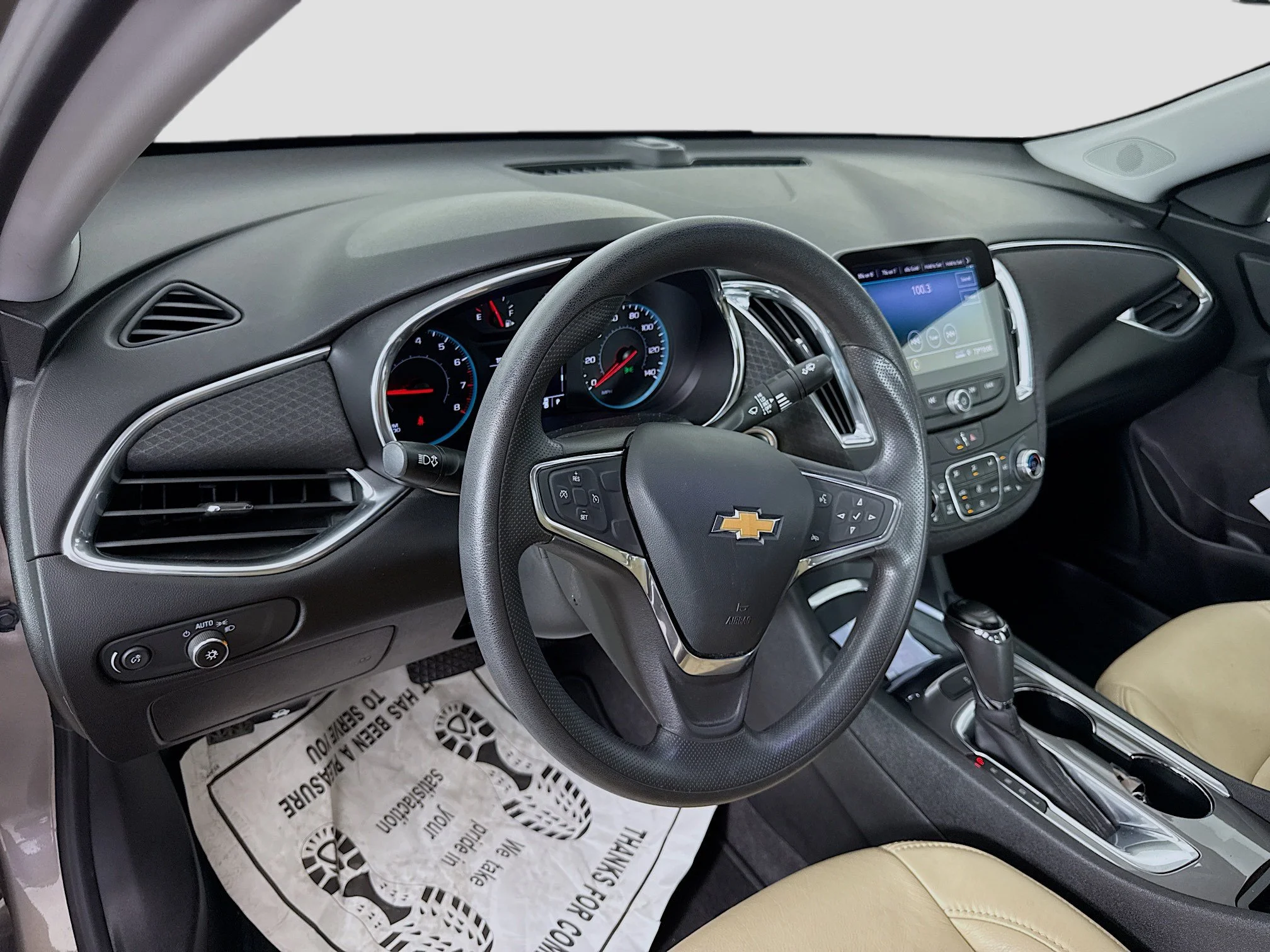Used 2020 STONE GRAY METALLIC Chevrolet LT image 11