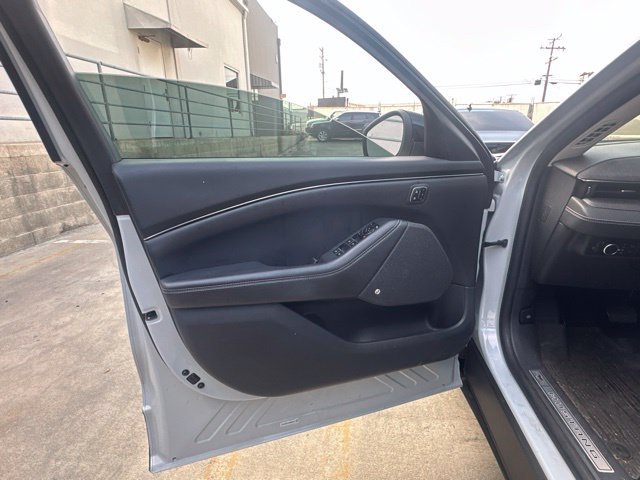 Used 2023 White Ford Premium image 11