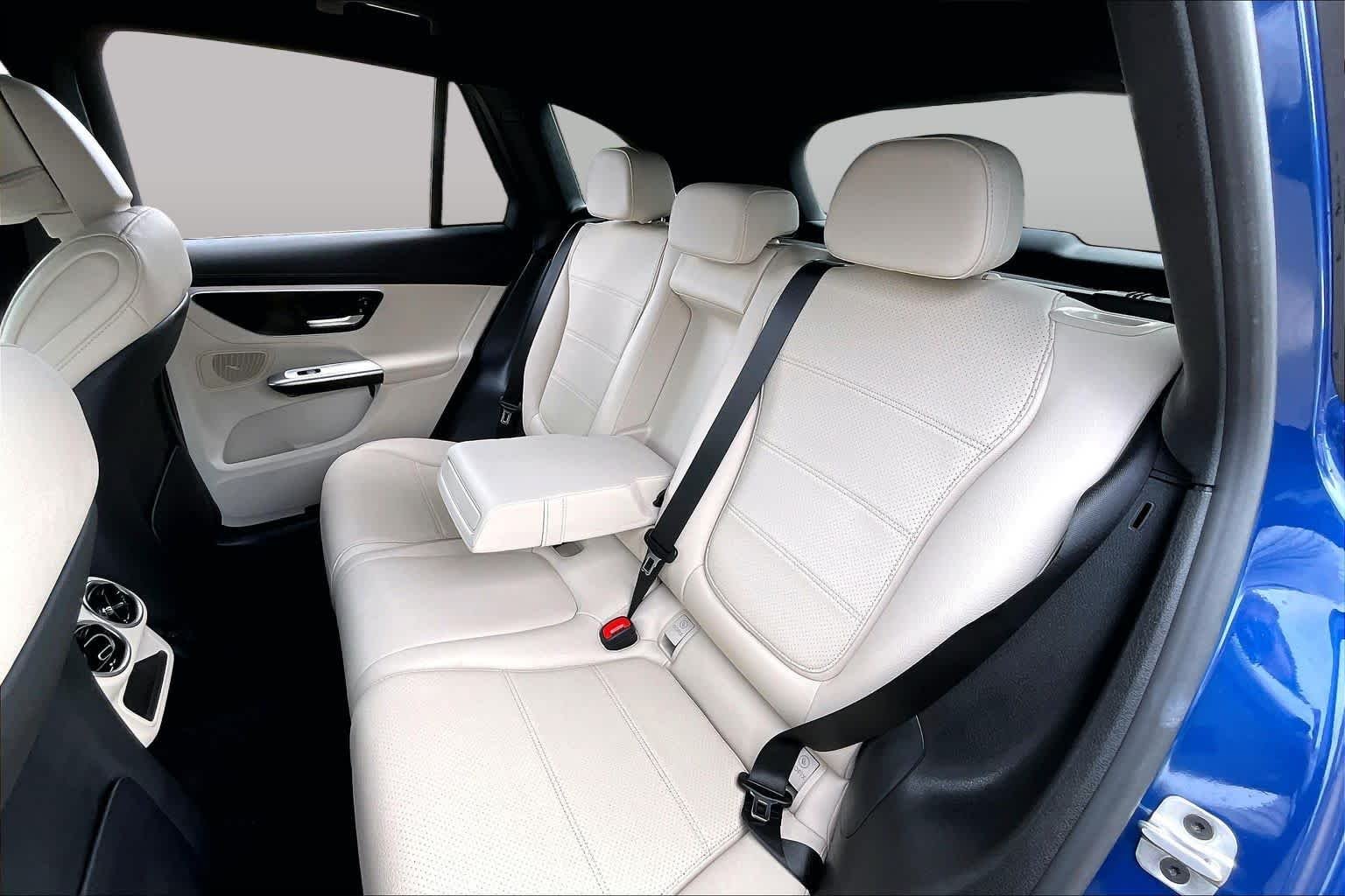 Used 2025 Starling Blue Metallic Mercedes-Benz GLC 300 image 19