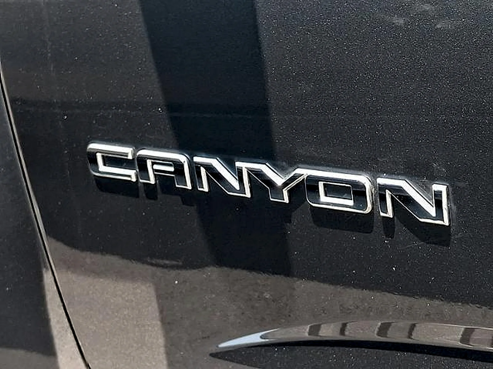Used 2016 Cyber Gray Metallic GMC 2WD SLE image 30
