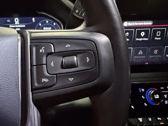 Used 2025 Silver GMC Denali Ultimate image 39