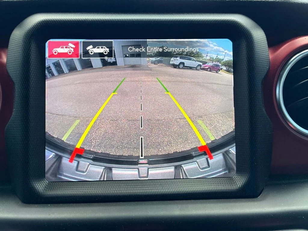 Used 2023 Gray Jeep Rubicon image 14