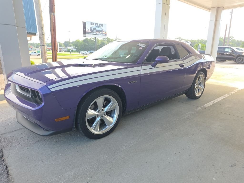 2014 Dodge Challenger R/T's photo